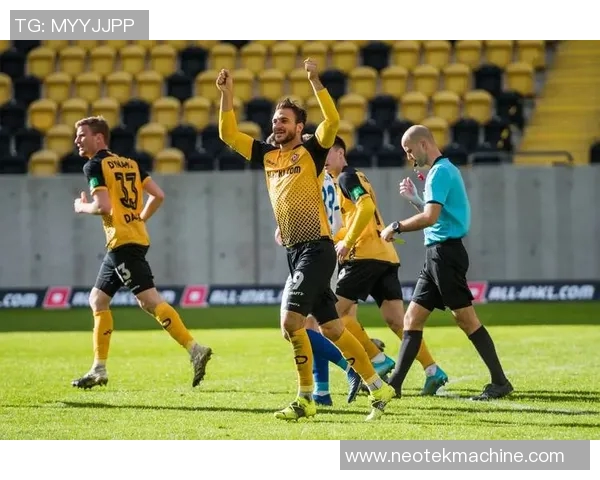 辛德勒菲尔德德乙降级悬在头上，风雨欲来局势堪忧